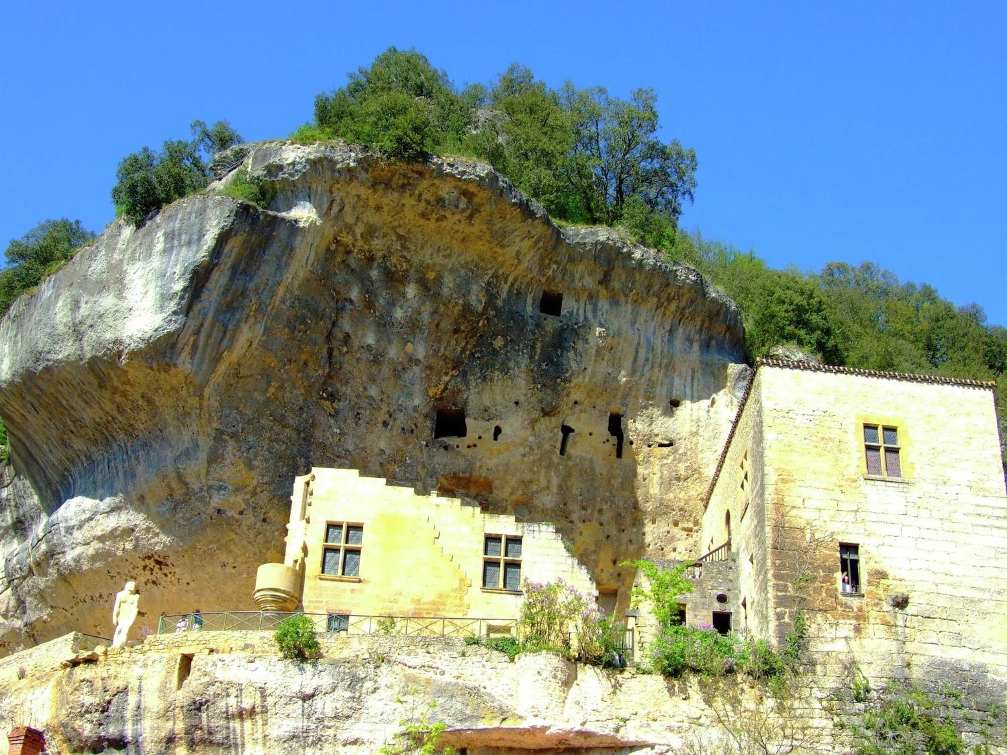 Appealing Apartment In Vezac With Swimming Pool Beynac-et-Cazenac Esterno foto